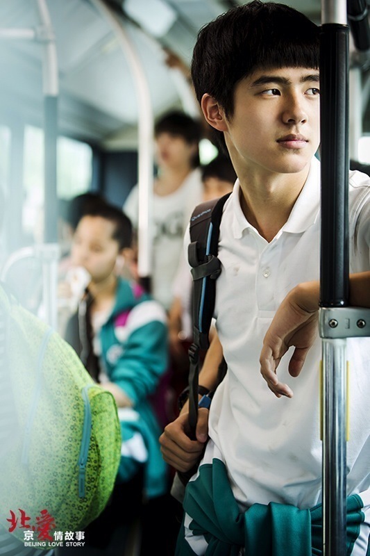 组图:校服检验颜值 倪妮刘亦菲王丽坤素颜清纯