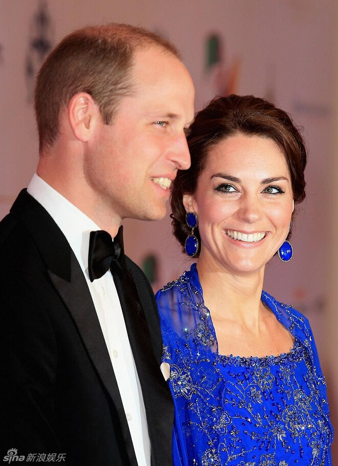 组图：威廉王子现身宝莱坞 凯特王妃蓝礼服高贵
