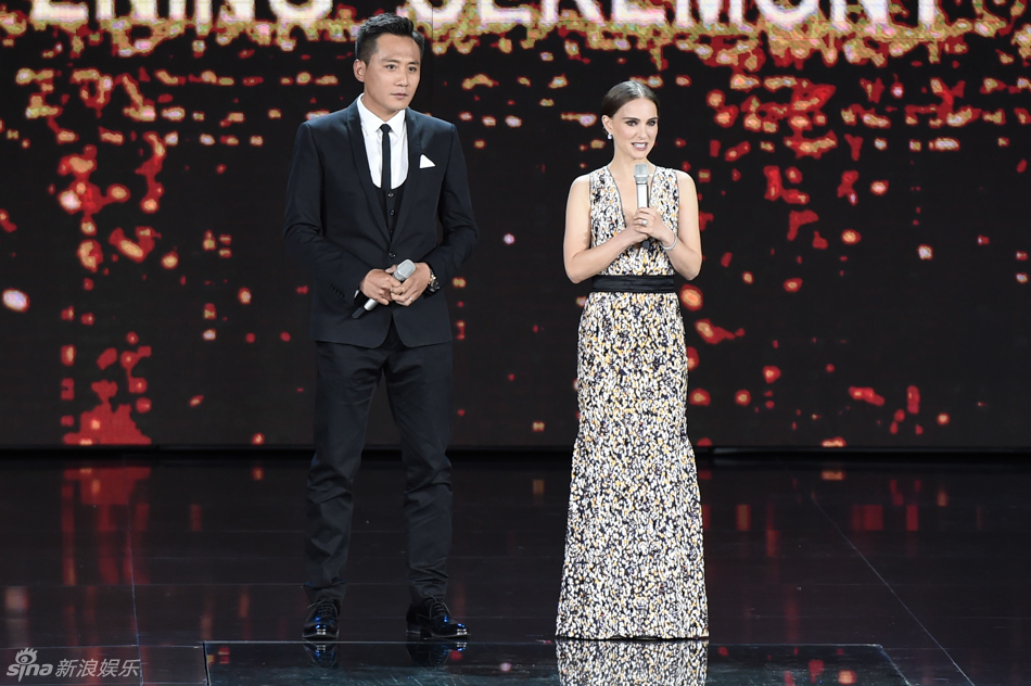 组图:北京国际电影节开幕式内场图 陈奕迅献唱