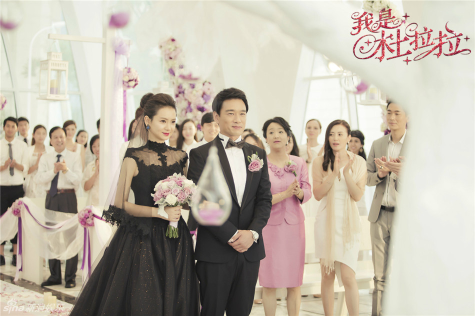 穿黑婚纱_雏田穿黑婚纱美图