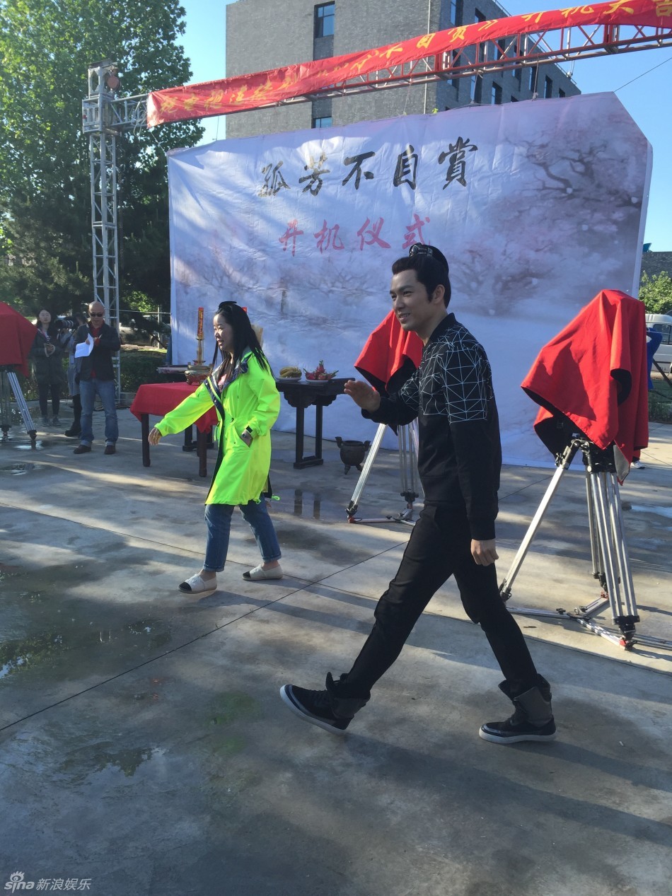 baby再挑战古装电视剧搭档男神钟汉良