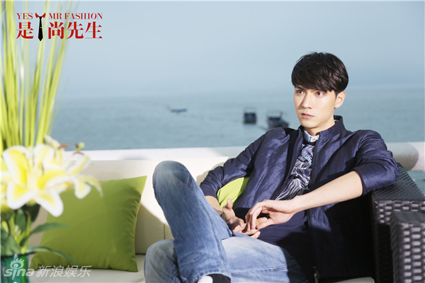 图片:任言恺《尚先生》杀青 造型高冷时尚 - 娱