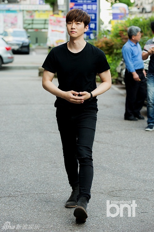 弗拉西奇-乐鱼app(leyu)官方网站-乐鱼官网