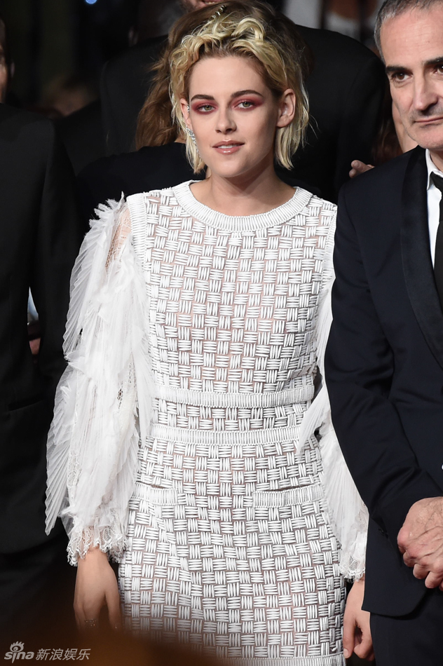 组图:《私人采购员》戛纳红毯 克里斯汀优雅