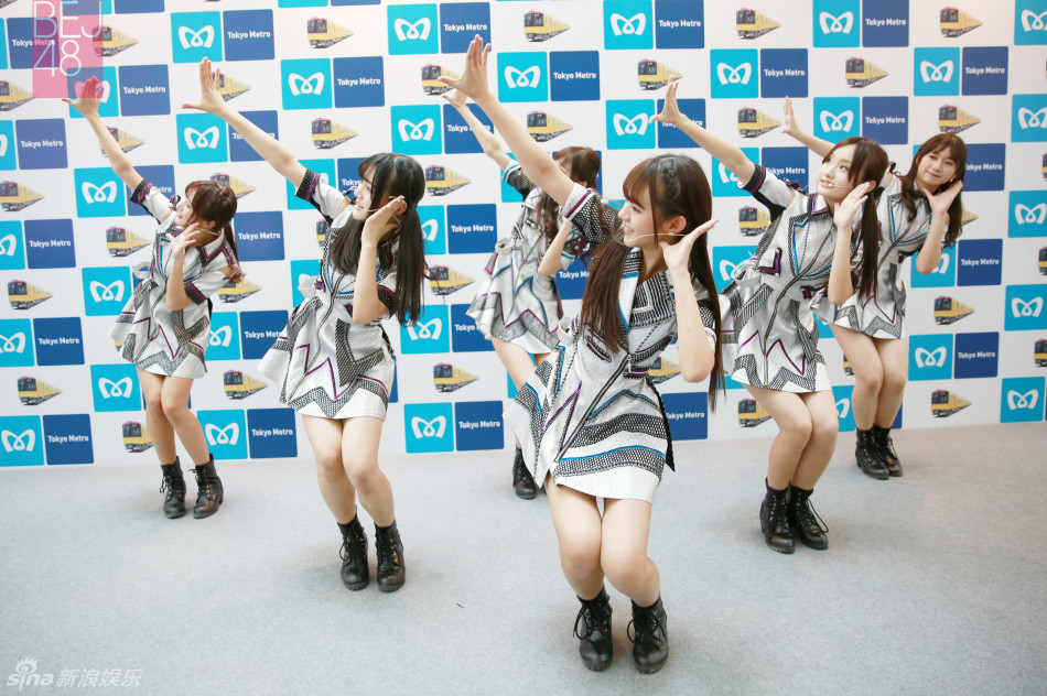 此次bej48成员胡晓慧,段艺璇,宋思娴 ,snh48成员姜杉,张怡,蒋舒婷一行