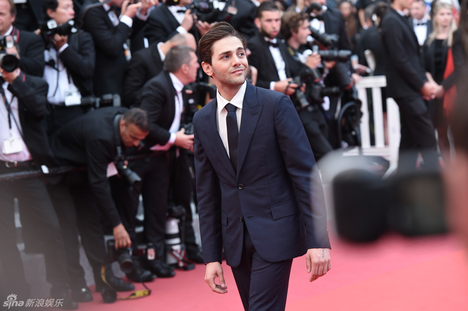 组图: 第69届戛纳电影节闭幕式红毯图