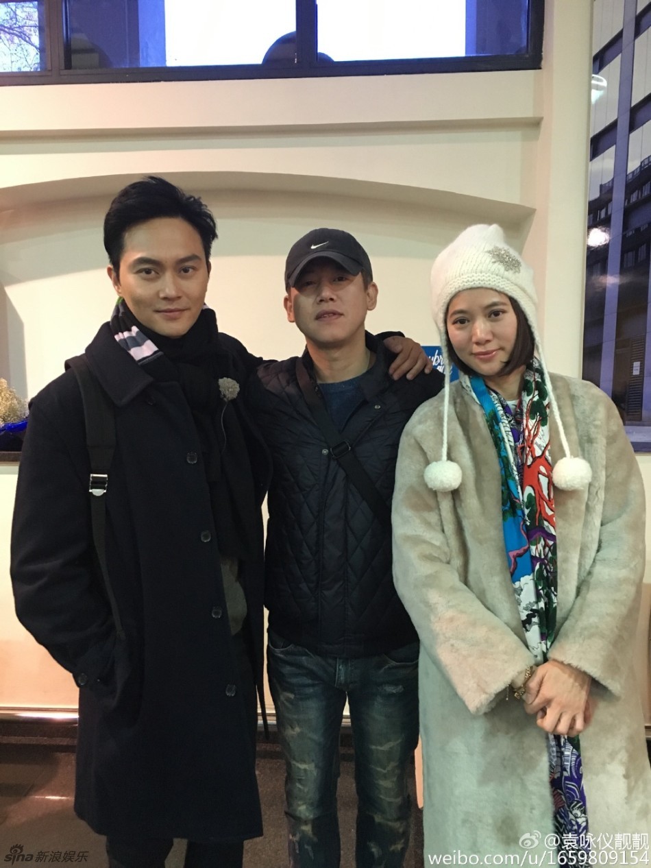 组图:一路上有你收官 袁咏仪晒与工作人员合影