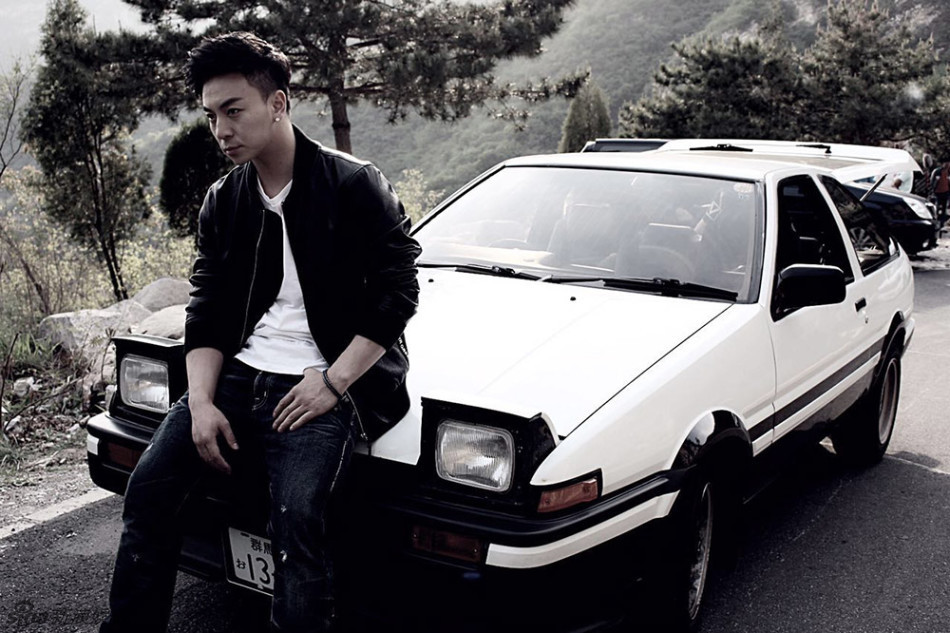 释小龙酷帅车照,释小龙近日汽车写真,释小龙车