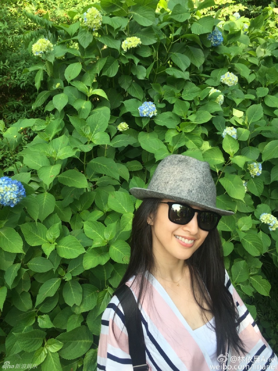 组图:林依晨出游笑容灿烂 网友大赞其素颜美_高清图集_新浪网