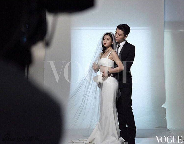 陈晓陈妍希婚纱_陈晓陈妍希婚纱吻头像(3)
