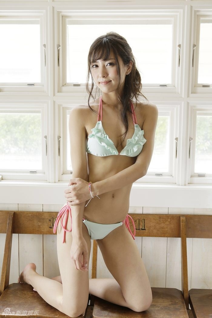 石川恋内衣写真清新甜美少女气息十足