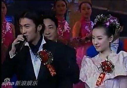 冷清秋婚纱照_金粉世家冷清秋婚纱照