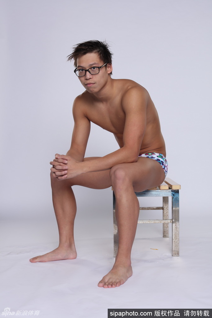宁泽涛拍了呆萌奥运写真 健美胴体撩死大妈粉(图)