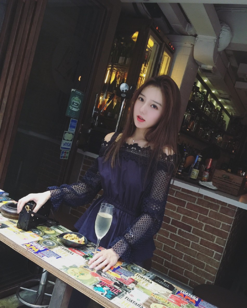 组图:网红夏夏七夕自曝单身 狂晒美照疑征友_高清图集_新浪网