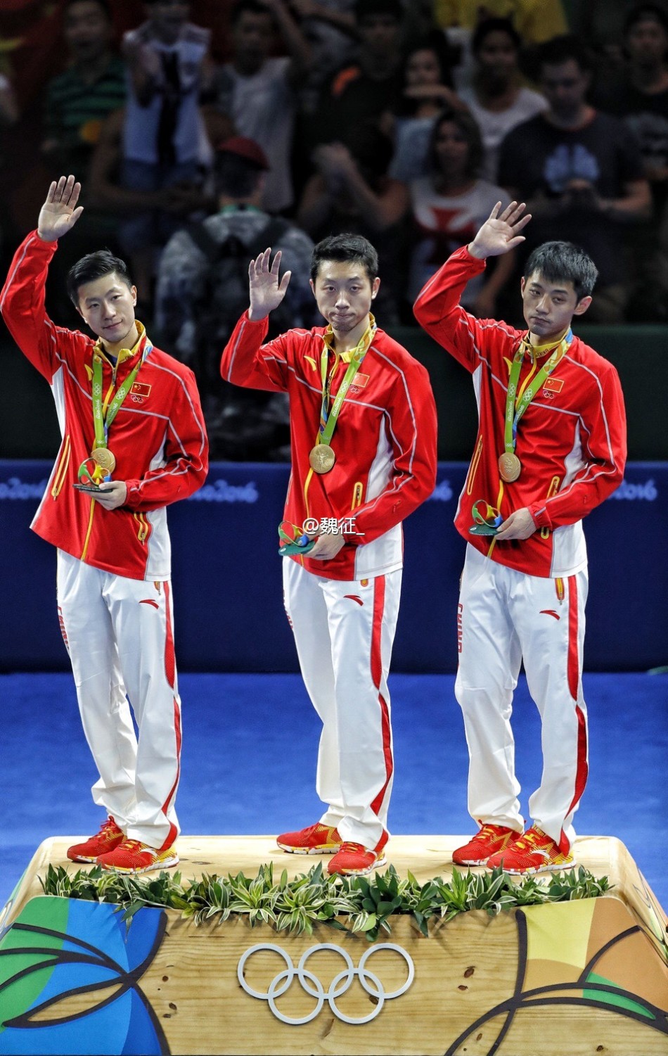 奥运 刘国梁 马龙 张继科 赢了!刘国梁献吻马龙