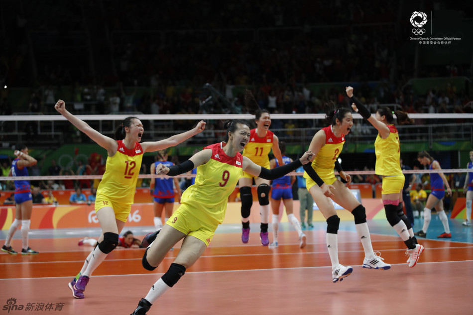组图:颜值+实力!中国女排时隔12年再夺冠