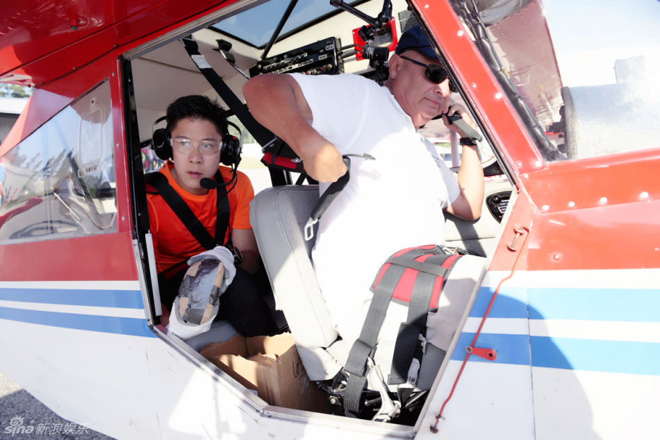 刘翔 吴建豪 刘畅 刘翔亚特兰大开嗓圆歌手梦 _