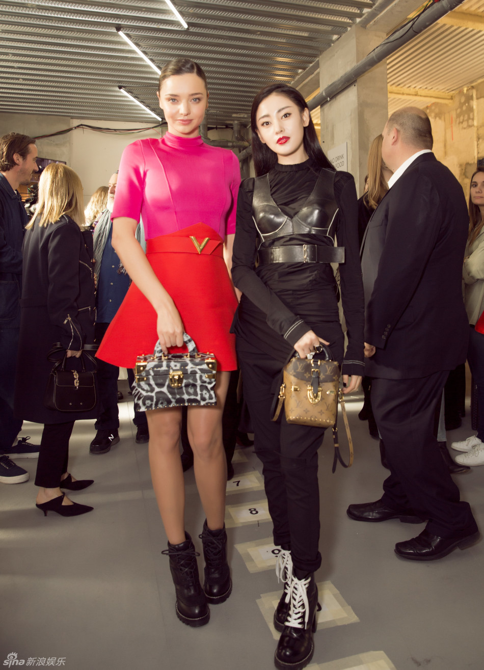 范冰冰张天爱刘涛巴黎看秀 同场竞艳谁胜一筹？