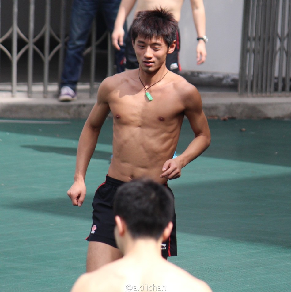 里贝里身价-爱游戏app（中国）官方网站下载_ayx体育app下载