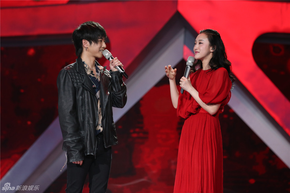 杨坤挑战少女风 华晨宇会老乡唱出游子心