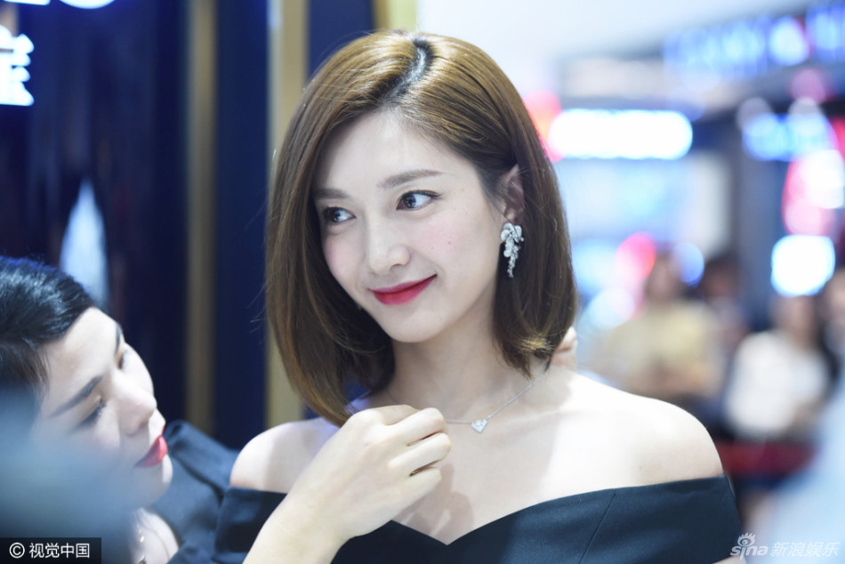 32岁的亨利-爱游戏App官方下载入口-爱游戏