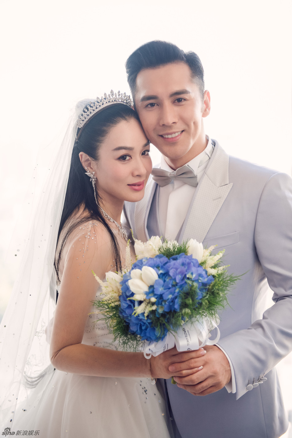 组图:钟丽缇张伦硕大婚 新娘华丽婚纱美艳幸福_高清图集_新浪网