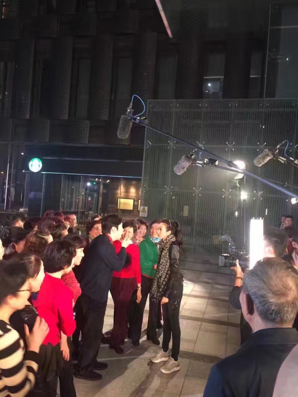 最嗨的现场_大揭秘 听说双11前看过此文的安庆人,都省了一大笔....