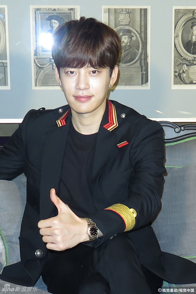 se7en崔东旭总裁范儿