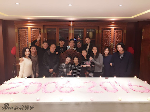 翟天临彭冠英朱一龙齐聚北影06级表演班10周年现场照片