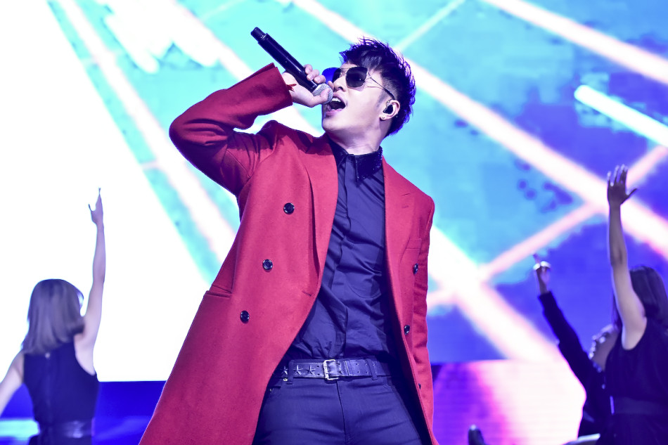 潘玮柏李易峰同台图片