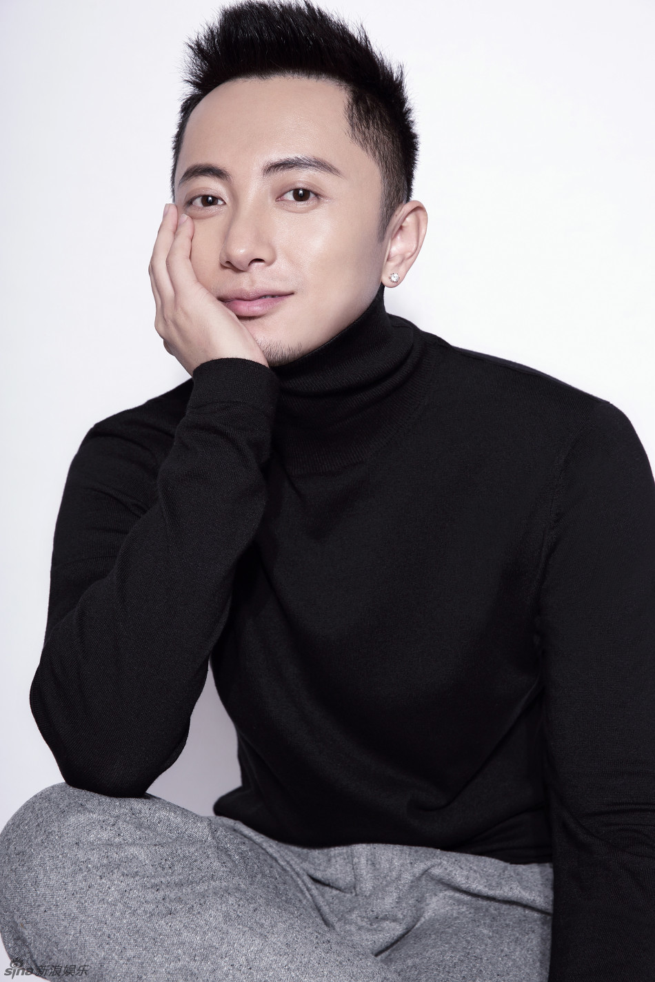 贾景晖逗比鬼马演绎搞怪表情包_高清图集