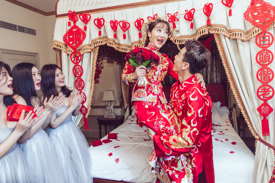 陈紫函鱼尾婚纱_陈紫函婚纱(2)