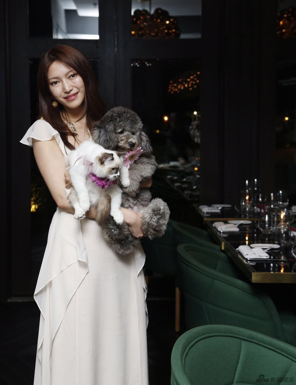 美女竟和老总_美女秘书和公司老总(3)