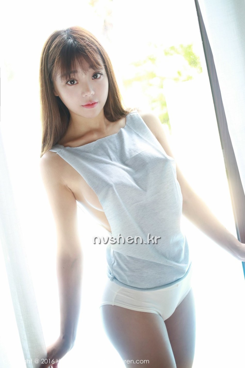美女凸点内衣_性感凸点美女