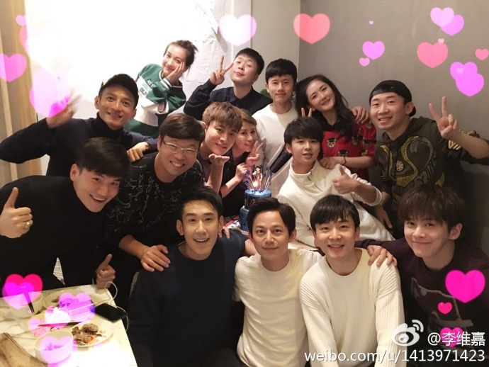 谢娜何炅吴昕等为张杰庆生