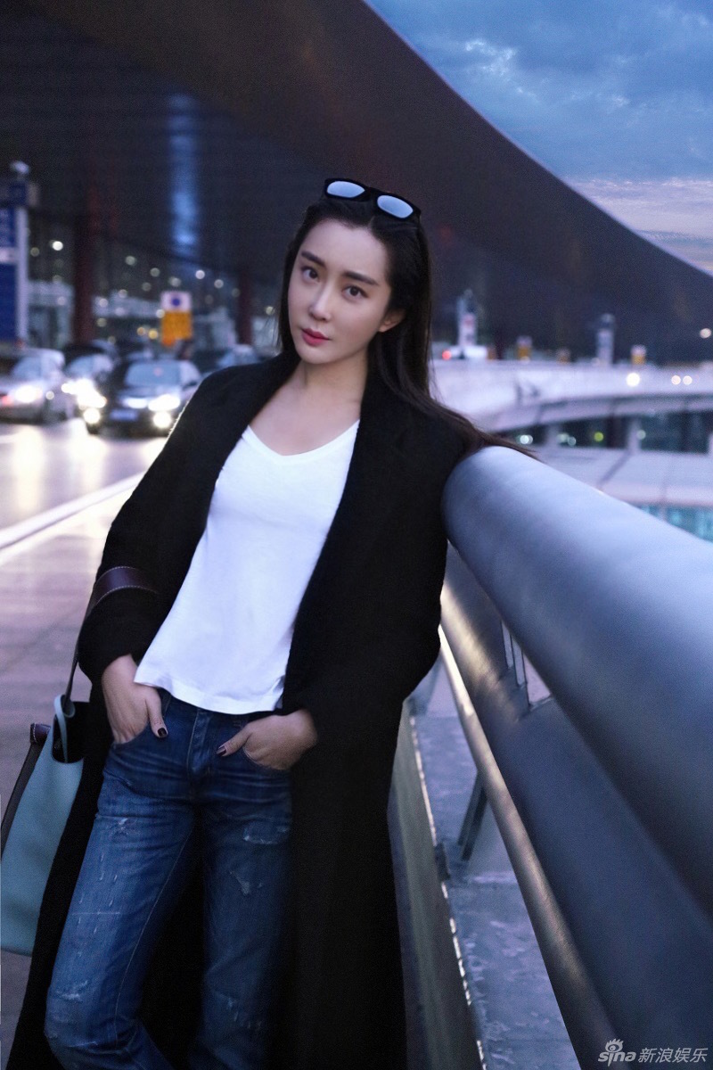 论坛 69 麻辣生活论坛 69 时尚运动 69 杜若溪曝机场街拍气场足