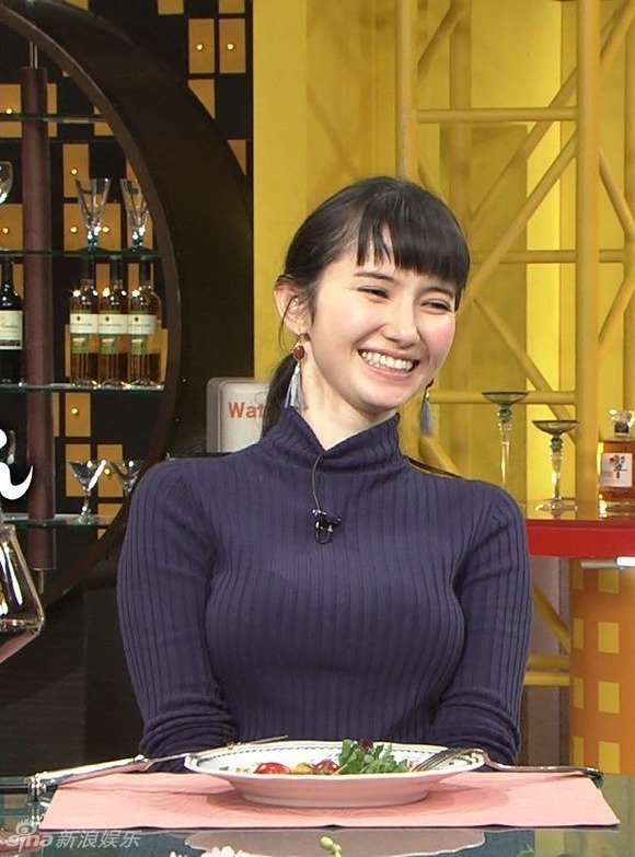 组图:日本百强巨胸出炉 g罩杯片山萌美夺魁_高清图集