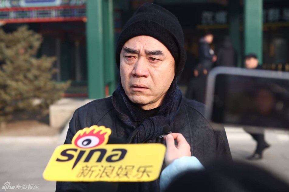雾霾中,张艺谋陈凯歌等追悼导演何群(现场图集)