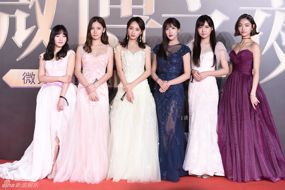 2016新浪微博之夜红毯 snh48美少女身材苗条_高清图集_新浪网