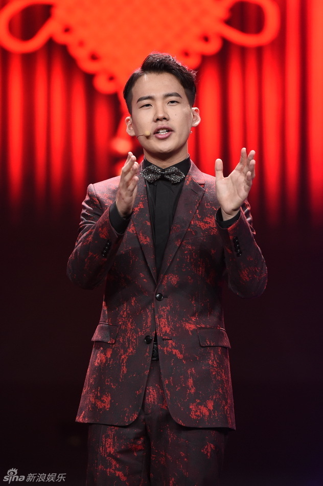 2016新浪微博之夜现场 郭麒麟表演脱口秀_高清图集