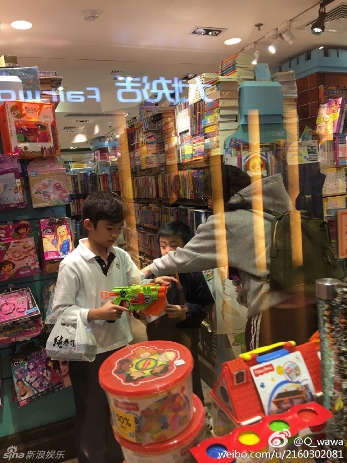 曼联下赛季球衣-爱游戏app(中国)官方网站下载_ayx体育app下载