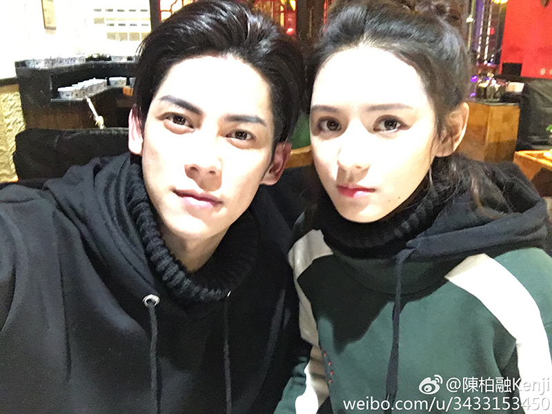 组图:张予曦公布恋情 鲜肉男友帅过前任王思聪_高清