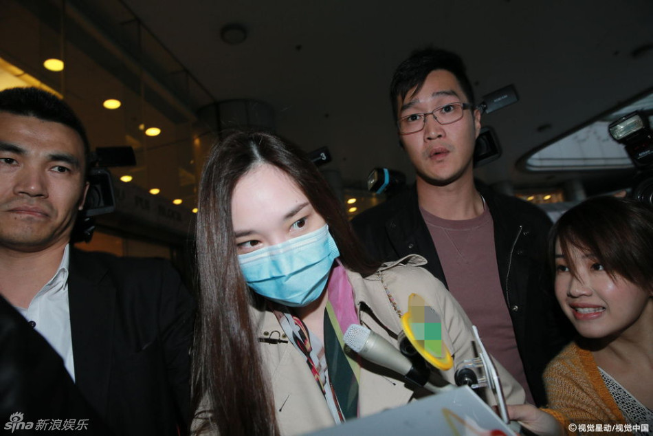 吴佩慈与男友纪晓波