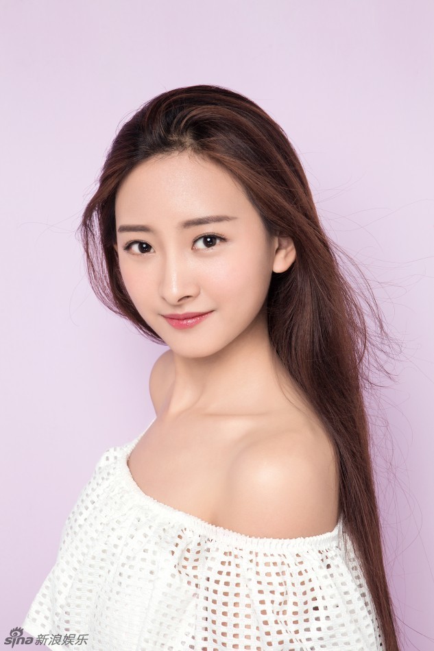 中国内地美女演员代文雯