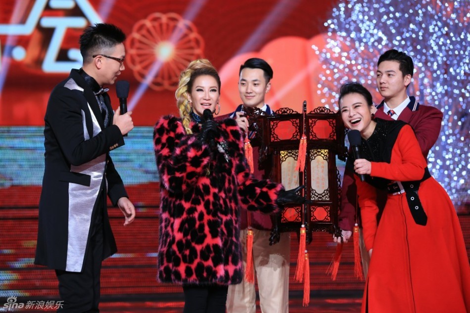 2017東方衛(wèi)視元宵喜樂(lè)會(huì) 韓雪李玟張信哲霍尊SNH48活力開(kāi)唱