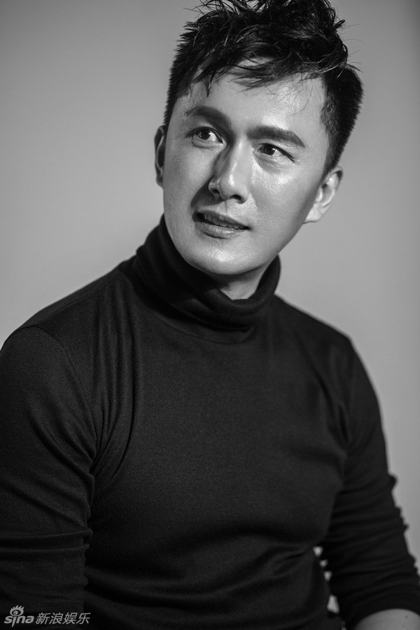 组图:卢星宇情人节写真曝光 黑白风气质硬朗_高清图集