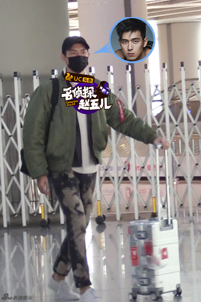 组图:李现获迷妹接机显惊喜 单手提行李超man_高清