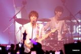 CNBLUEԼ