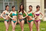2011中华小姐泳装外景拍摄