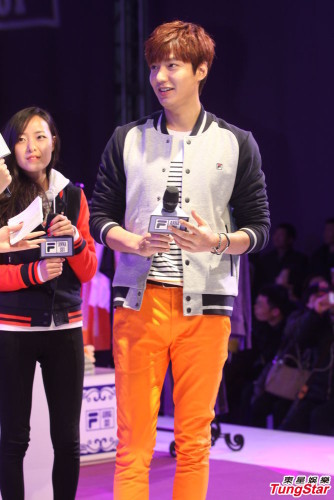 李敏镐见面会高价难见偶像 粉丝高呼退货